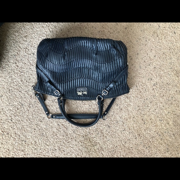 Coach purse - Picture 4 of 11